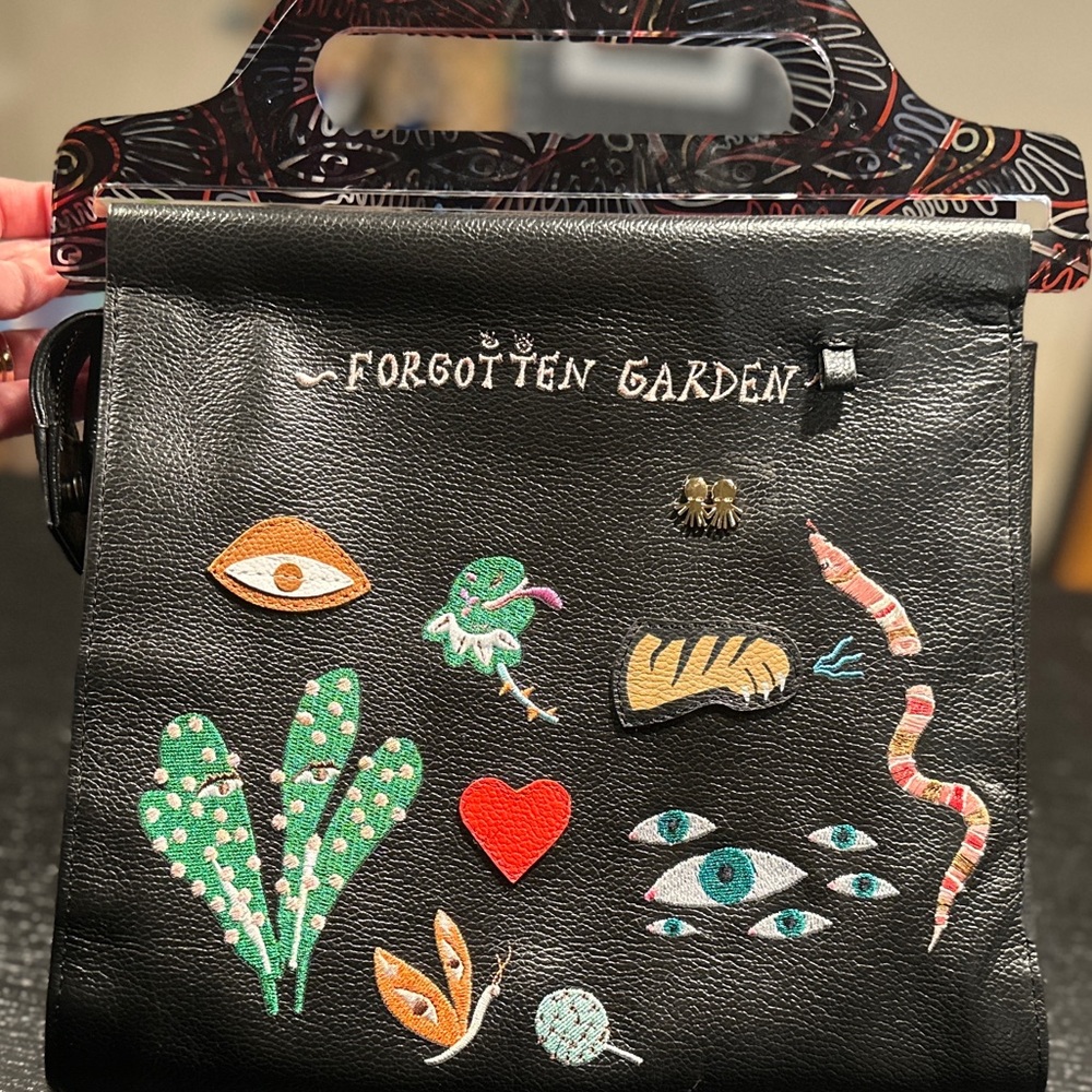 Min & Mon Manuel Crossbody bag Forgotten Garden theme tiger and snake black